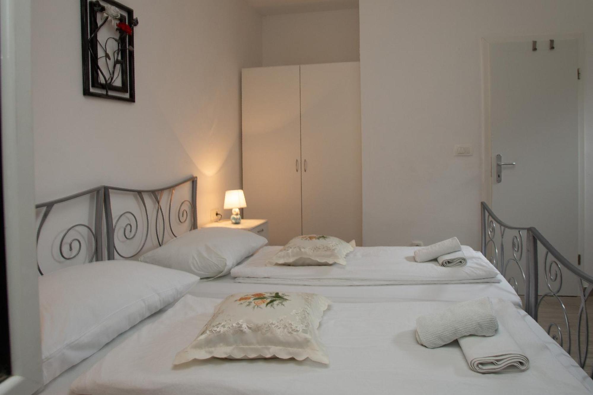Downtown Spalato Private Rooms Ngoại thất bức ảnh