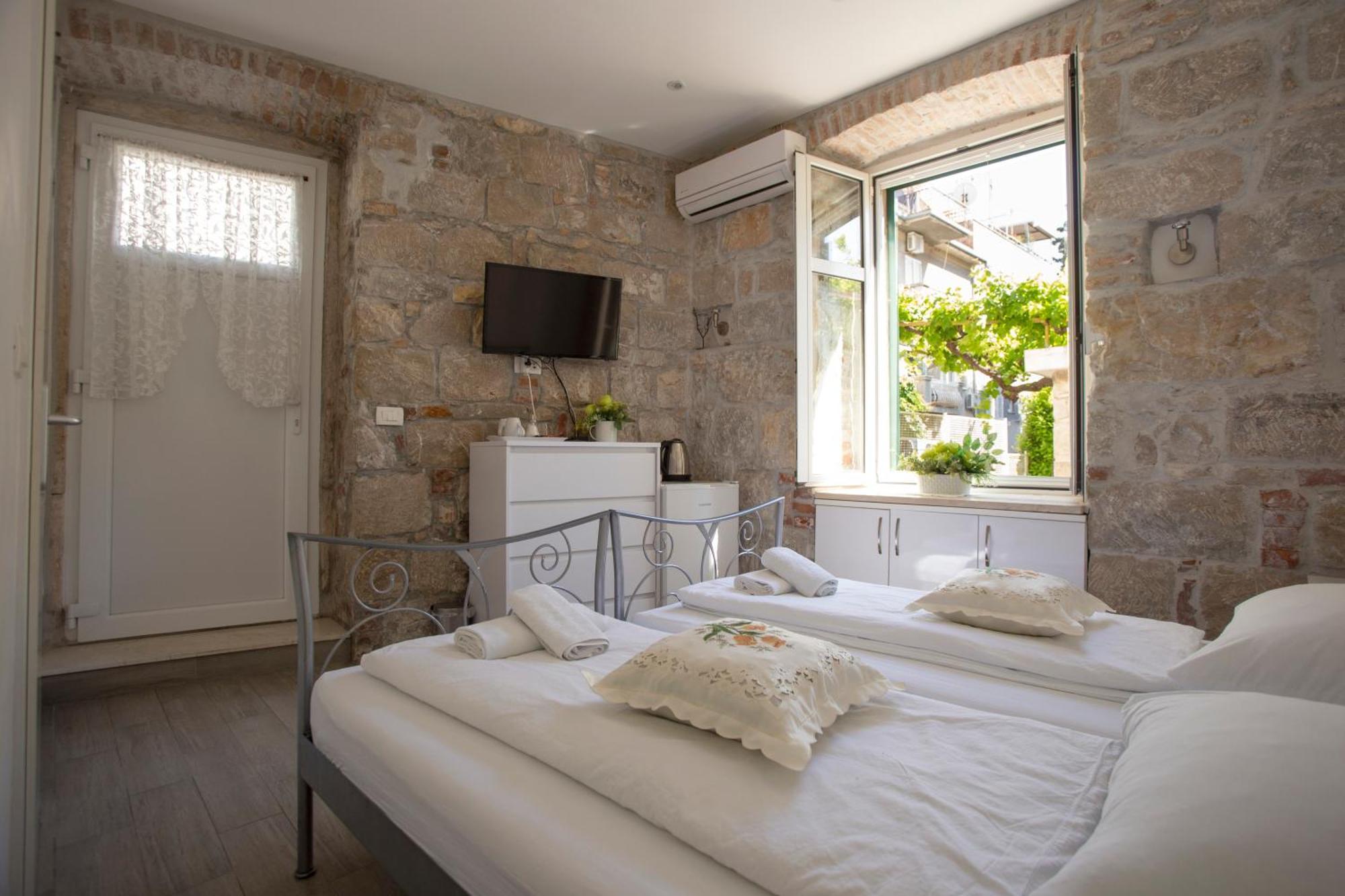 Downtown Spalato Private Rooms Ngoại thất bức ảnh